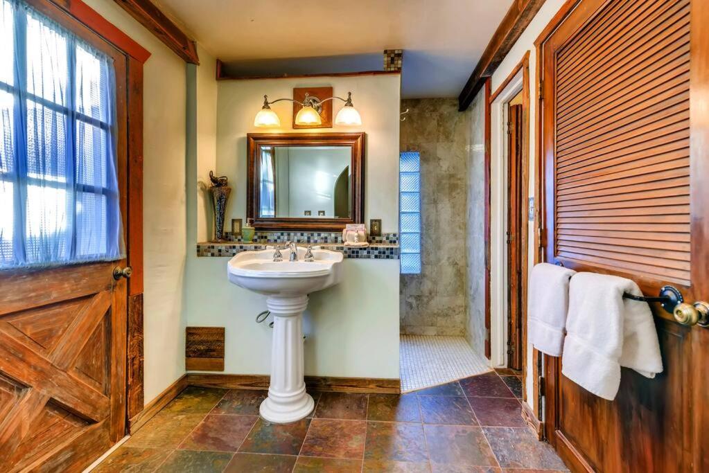 Cliff House Lodge And Hot Tub Cottages Morrison Buitenkant foto